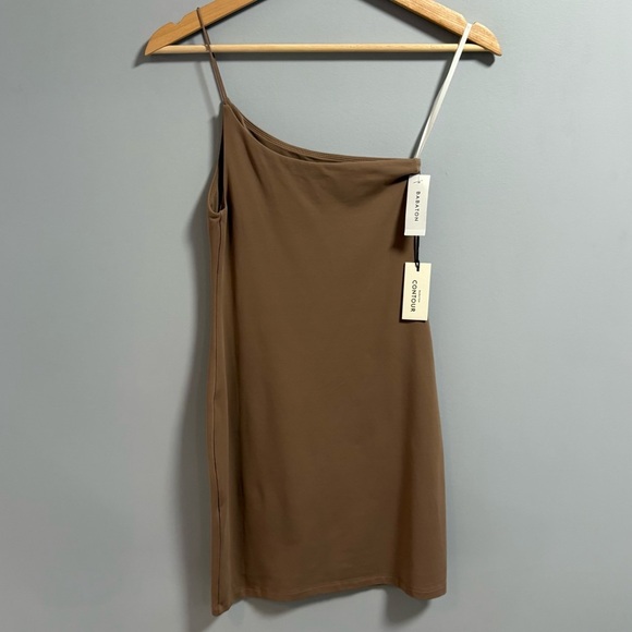 Aritzia - Babaton Contour One Shoulder Dress - Picture 2 of 7